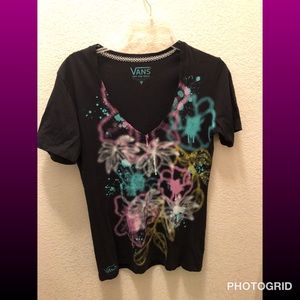 VANS women’s v-neck T-shirt size Large